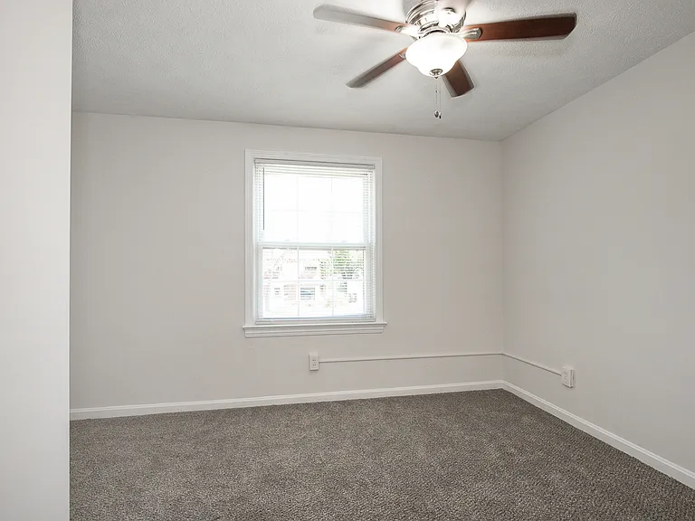 21350 Priday Ave — Photo 18