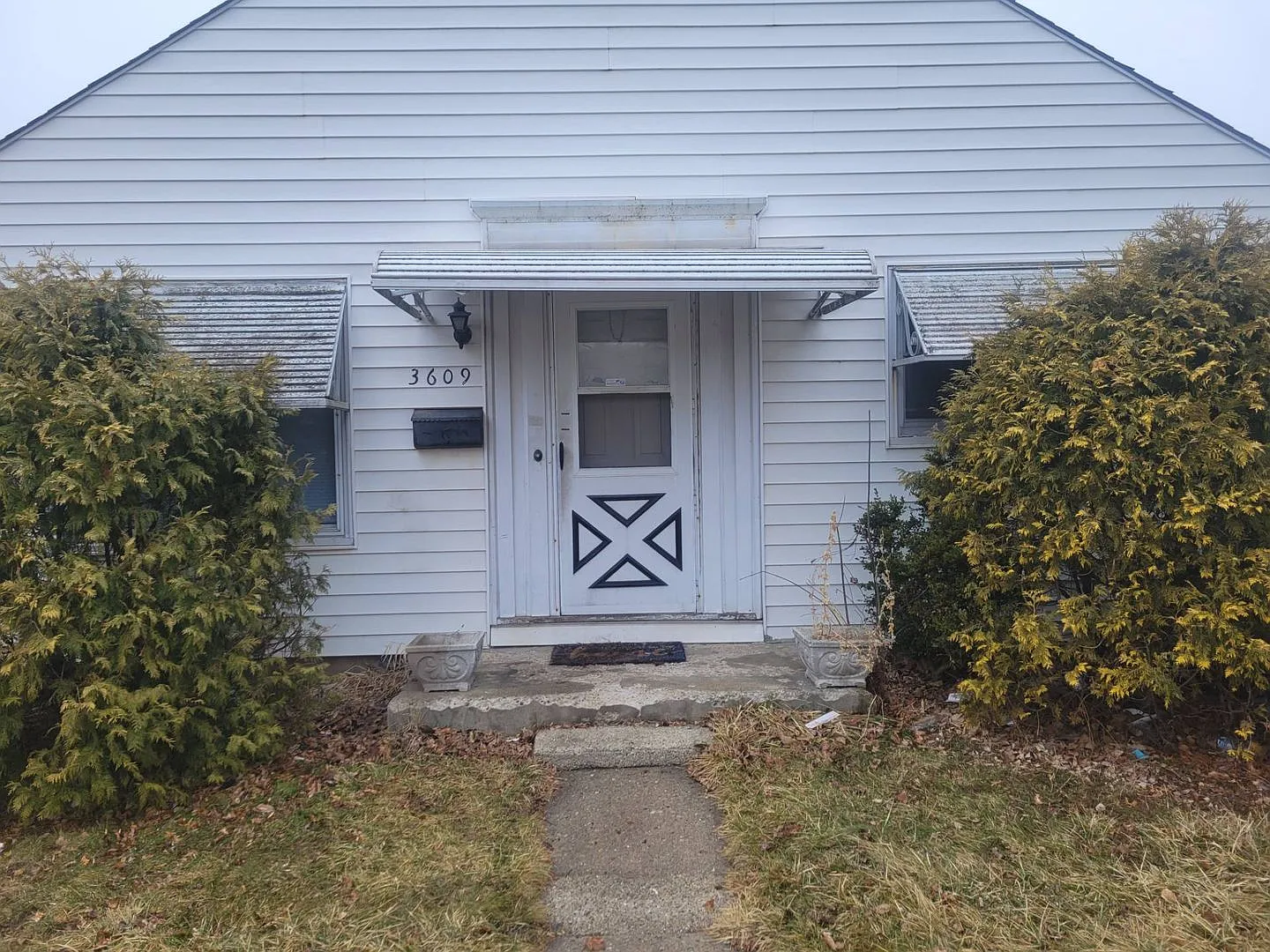 Your New Home Is Waiting! Plus, Get 1/2 OFF Your First Month's Rent! — Photo 1