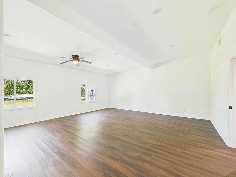 11515 Iberia Dr — Photo 18