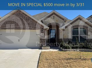 11016 Silver Falls Ct, Fort Worth, TX 76244