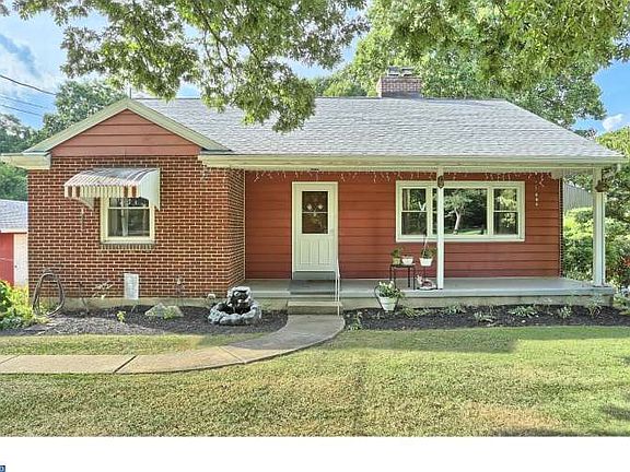 2nd image of 634 Fairmont Ave