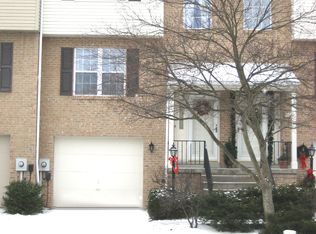 3052 Meadow Brook Ct, Gibsonia, PA 15044