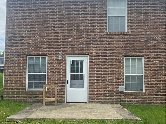 5th image of 826 Cobbler Ln E