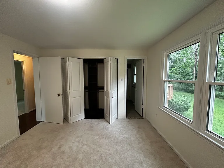 10806 Oldfield Dr — Photo 10