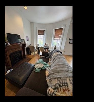 2nd image of 523 Columbus Ave #4