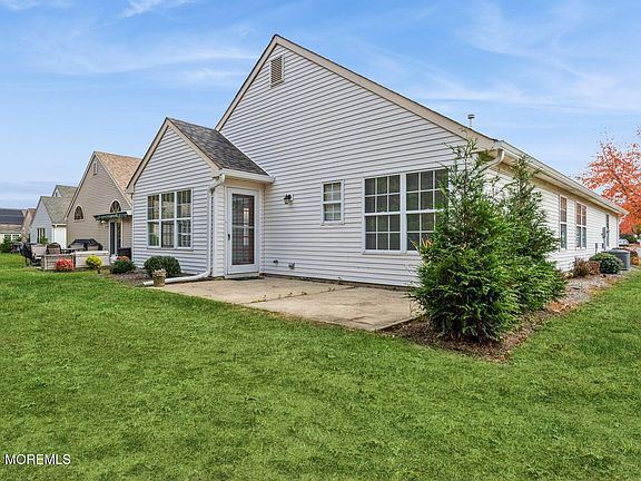 5th image of 2636 Lancaster Lane