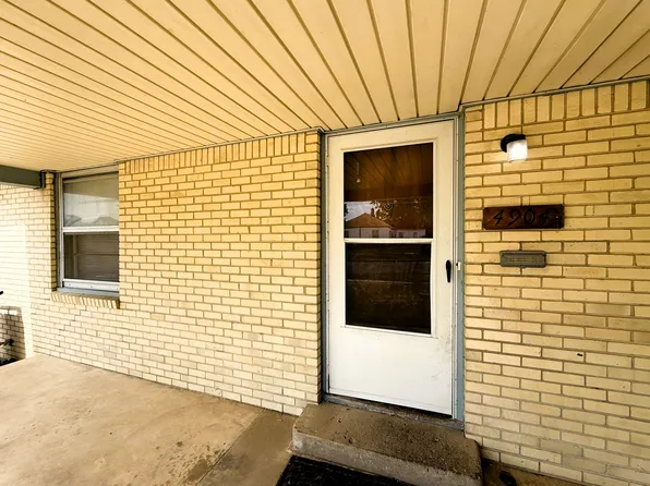 4904 E 9th St N, Wichita, KS 67208