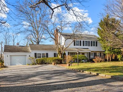 11 Searingtown Road, Albertson, NY, 11507