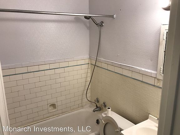 3rd image of 51 Spokane Dr APT 13