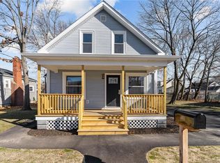 16 Bucklin Ave, Warwick, RI 02888