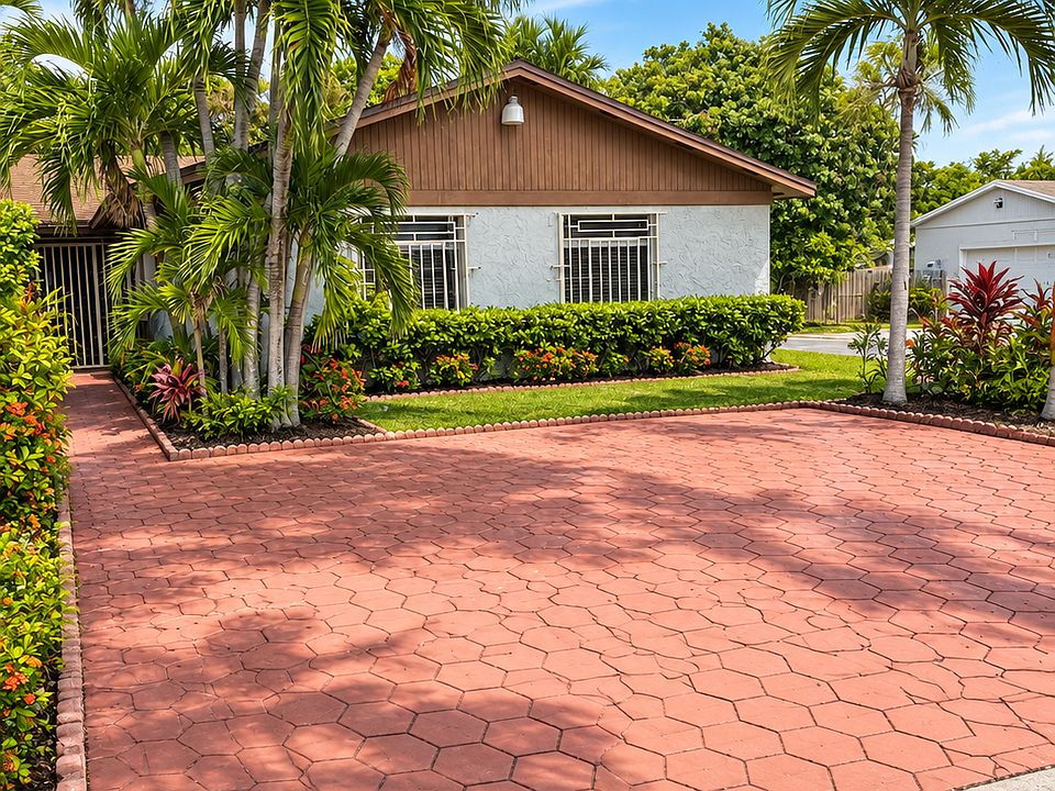 1st image of 2203 SW 105th Ct
