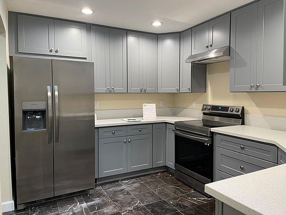 4th image of 4420 Orange Ave