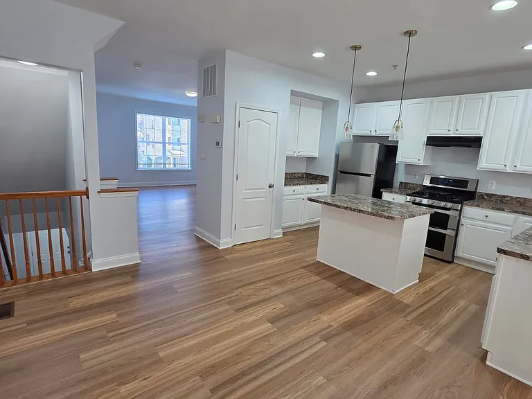 9127 Marlove Oaks Ln — Photo 2
