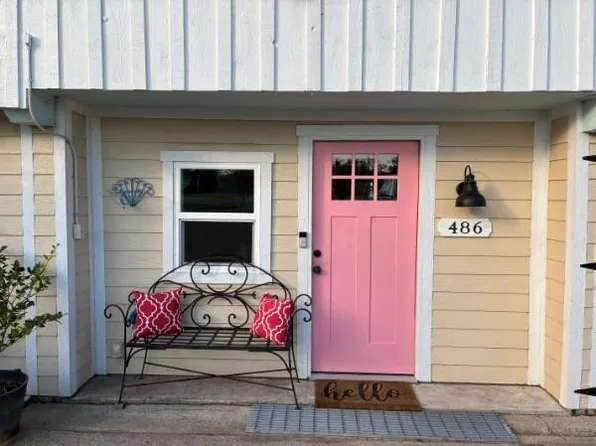 486 Shorthorn Dr, Onalaska, TX 77360
