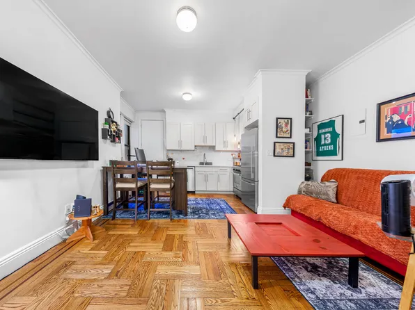 24-75 38th Street image 5 of 28