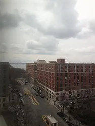 Rented by R New York