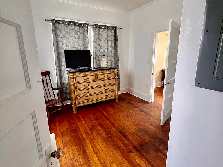 314 N Harvey St — Photo 12