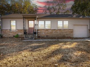 7836 E King Pl, Tulsa, OK 74115