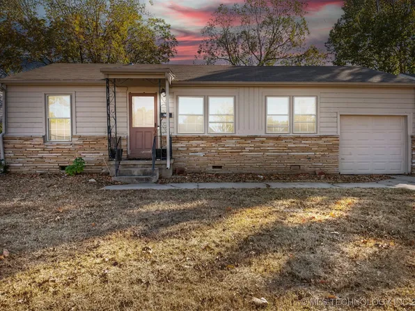 7836 E King Pl, Tulsa, OK 74115