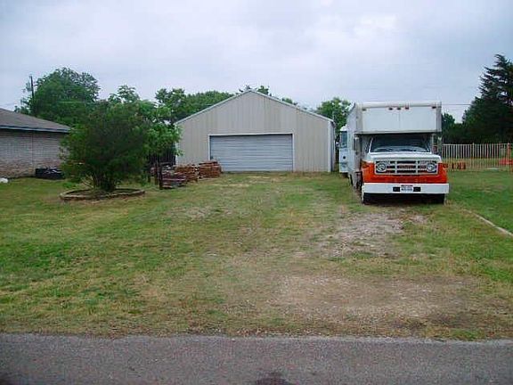 4th image of 364 Fernwood Dr