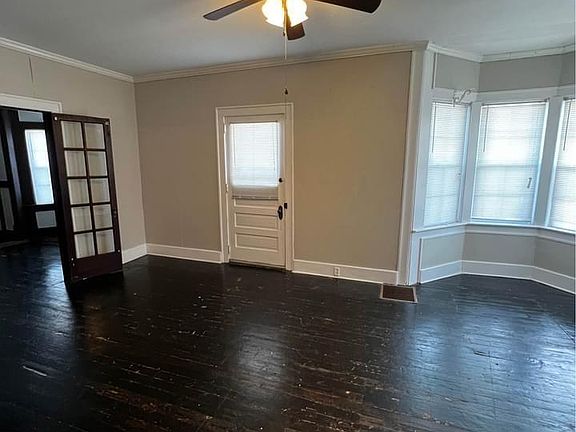 5th image of 304 Maple St