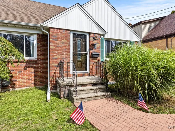 50 Pardee Ave, Lancaster, NY 14086
