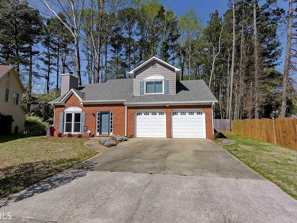 1st image of 902 Chateau Ct SE