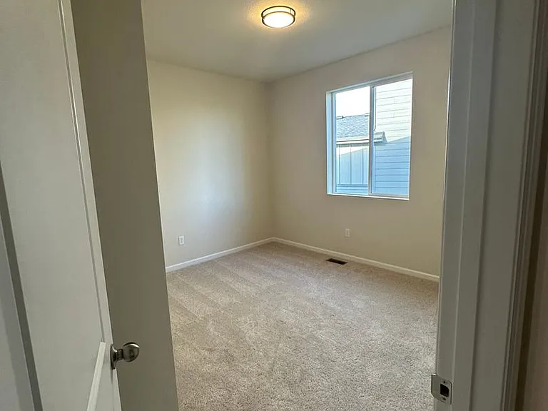 274 Marlowe Dr — Photo 10