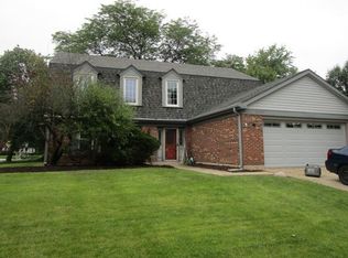 2290 Hiram Dr, Wheaton, IL 60189