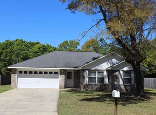 5507 Riviera Dr, Milton, FL 32583