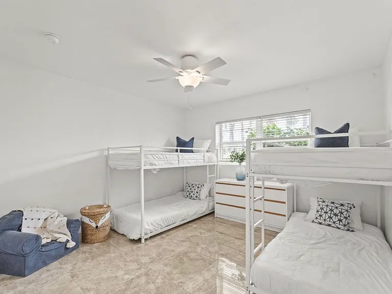 415 Hibiscus Trl — Photo 17