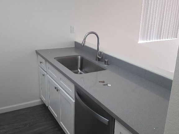 5th image of 3629 W Savanna St #310