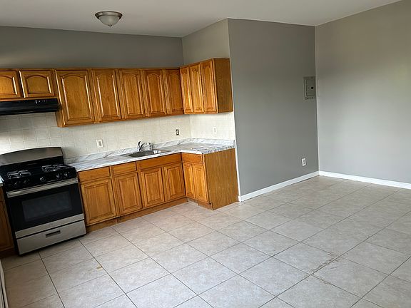 2nd image of 68 N 9th St #310