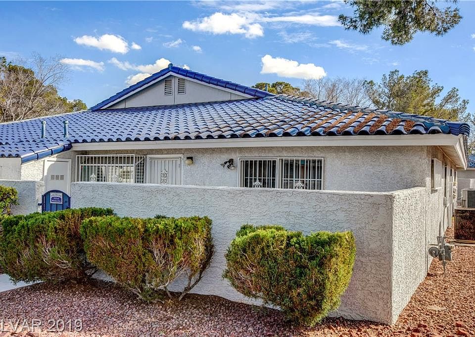 1st image of 2121 Willowbury Dr