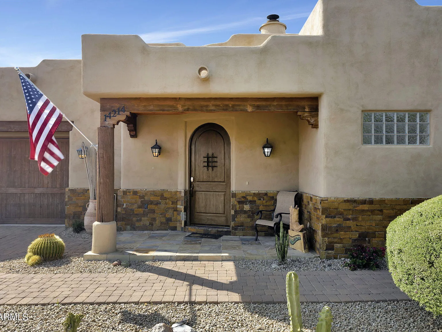 5 bed, 4.0 bath, 3346 sqft, $10,000 — Photo 2