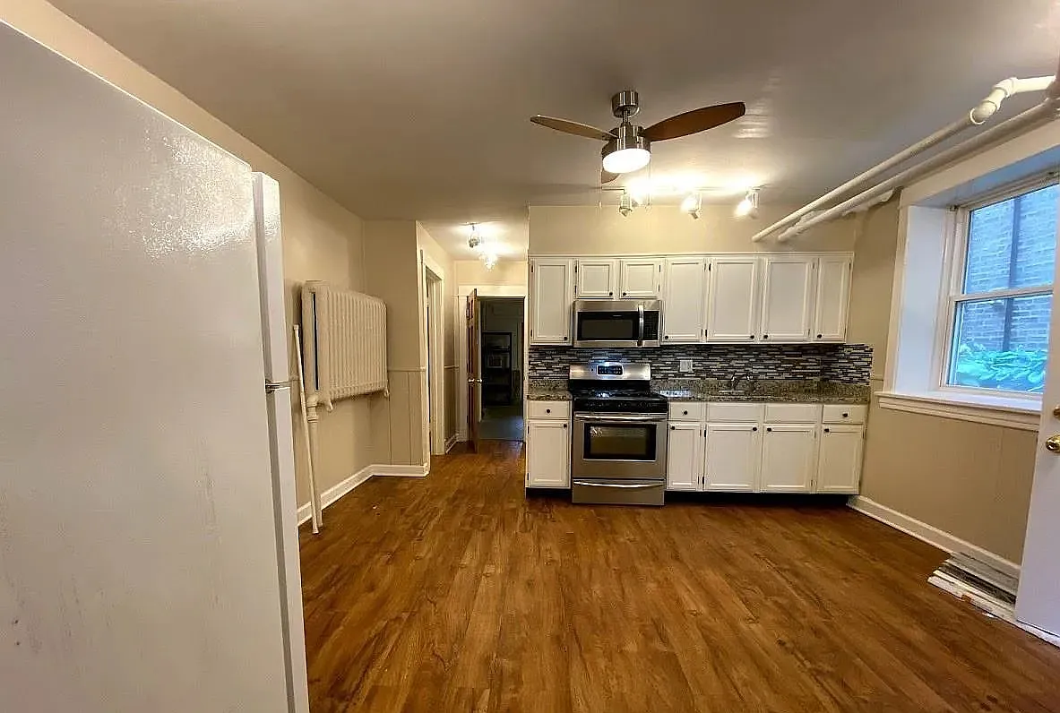 2 bed, 700 sqft, $1,450 — Photo 4