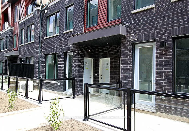 3546 Colonial Dr #14 — Photo 2