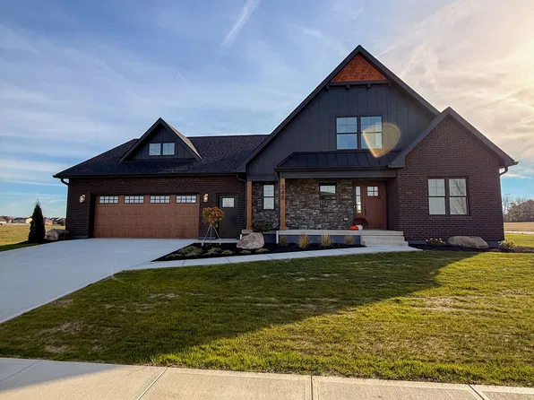 348 Meadow Glen Ave, Brookville, OH 45309