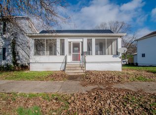 1017 E 2nd St, Maysville, KY 41056