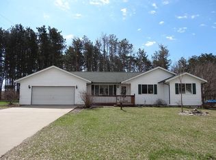 W7633 James St, Holmen, WI 54636