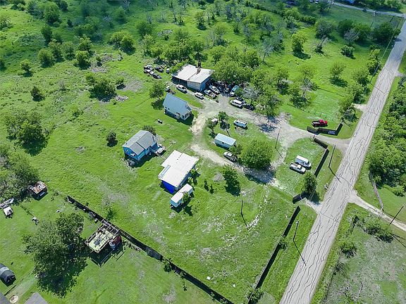 4th image of 925 Longhollow Rd