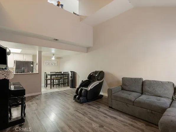 435 W 9th St, Upland, CA 91786