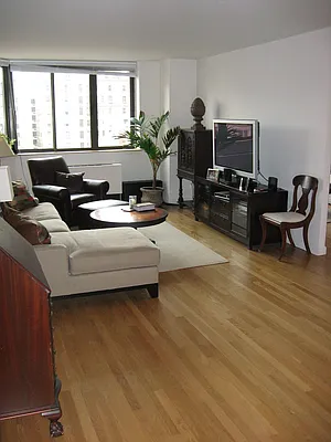 Rented by Newell and Assoc. | media 34