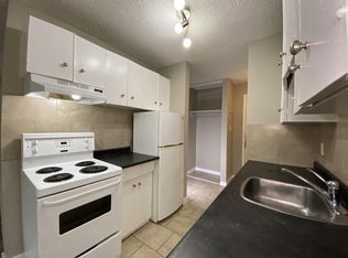 Amera Manor, Edmonton, AB T5M 0K8