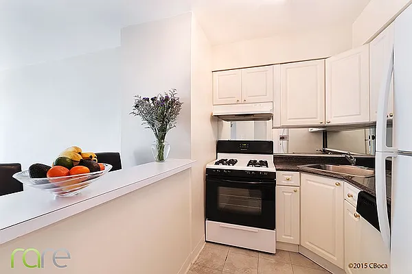 Rented by Rich Associates Real Estate LLC | media 4