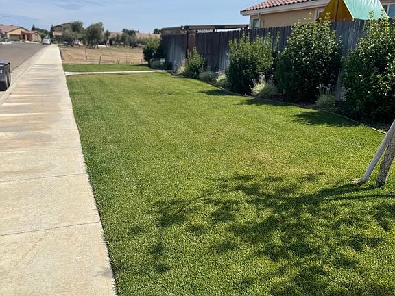 3rd image of 636 Pinelli Dr
