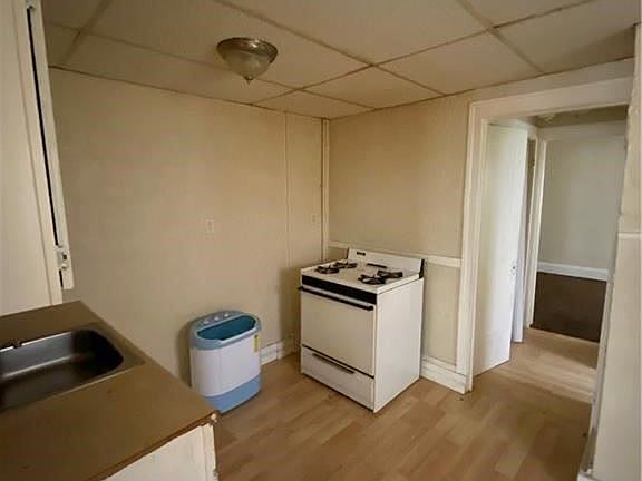 2nd image of 1448 W 101st St APT 105