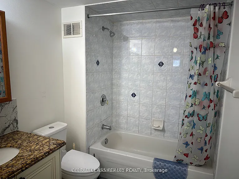 20 Murchison Cres — Photo 5