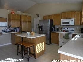 5th image of 938 E Orchard Dr