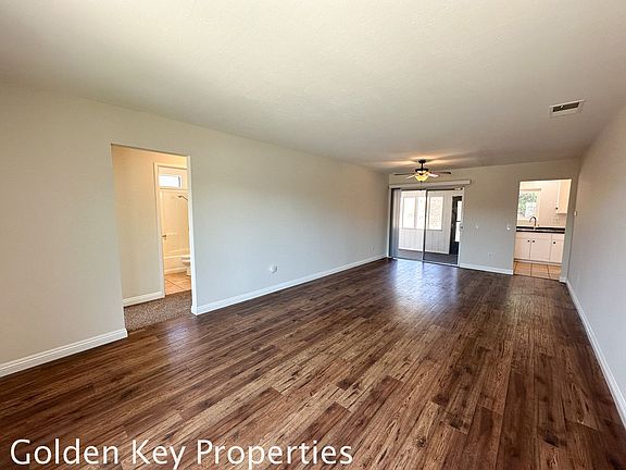 3rd image of 4718 Westridge Dr